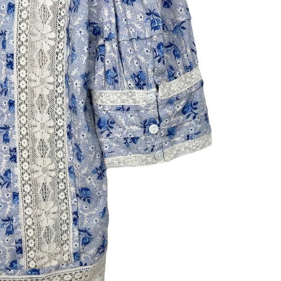 ♦️SOLD♦️Anthropologie Love Sam Antoinette Cropped Floral Lace Top - Picture 13 of 16